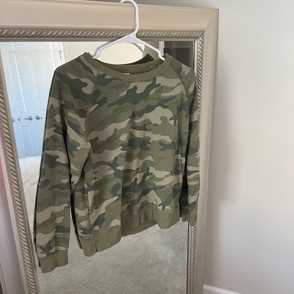 Old Navy Sweater - Picture 3 of 4